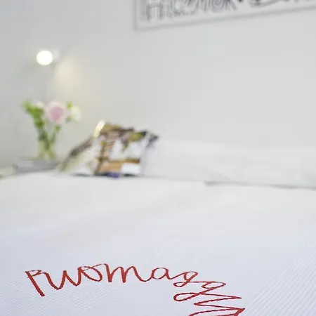 アフィッタカーメレ アルタマレア 3* ラ・スペツィア