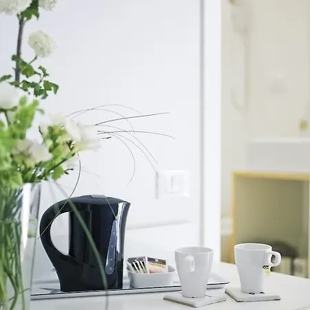 ゲストハウス アフィッタカーメレ アルタマレア